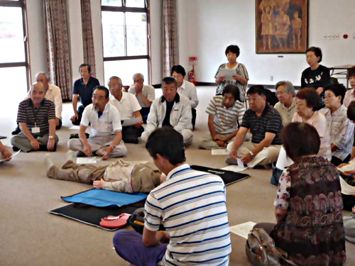アイキャッチ: 竹仁地域センター「家族を守るための救命講座」開催