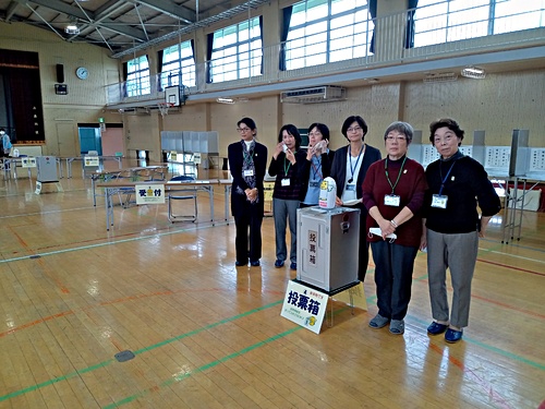 アイキャッチ: R4.10.24 大井第一小学校で出前模擬選挙