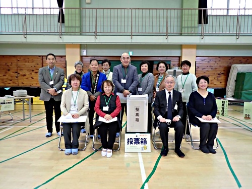 アイキャッチ: R5.12.11 第四日野小学校で出前模擬選挙