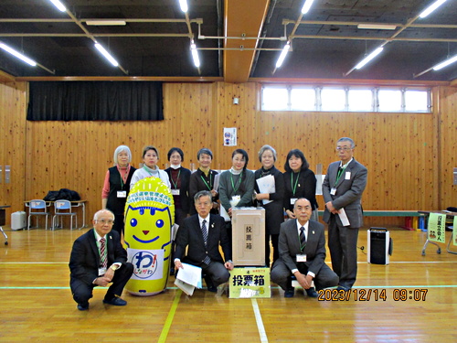 アイキャッチ: R.5.12.14 延山小学校で出前模擬選挙