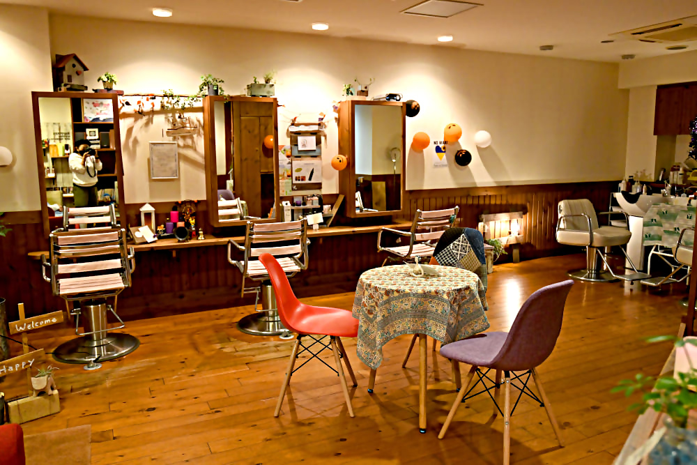 焼山交流の場　美容院「C-Shop hair」が毎週金曜日に「夜のレンタルスペースカフェ」に！